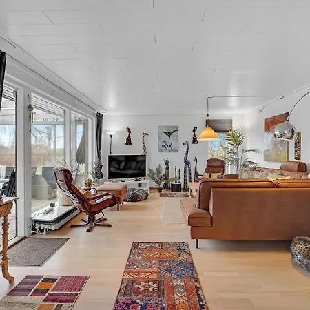 3 Bedroom In Ferienhaus Tranekær
